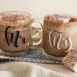 Mr & Mrs coffee mug set